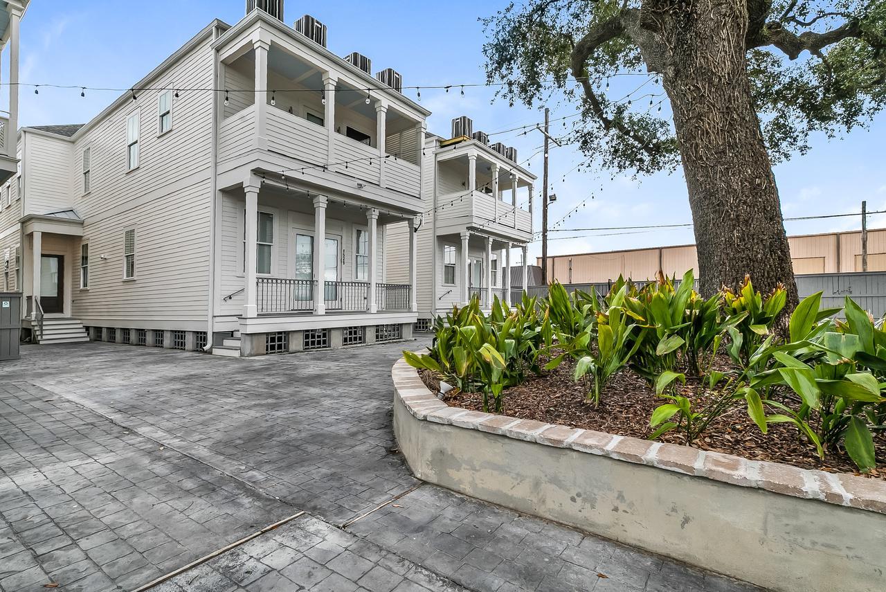 Modern 2Br On Carondelet By Hosteeva Daire New Orleans Dış mekan fotoğraf
