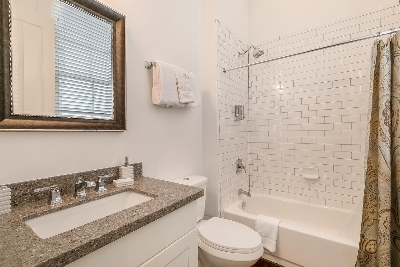 Modern 2Br On Carondelet By Hosteeva Daire New Orleans Dış mekan fotoğraf