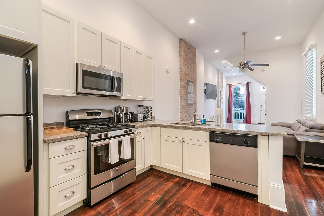 Modern 2Br On Carondelet By Hosteeva Daire New Orleans Dış mekan fotoğraf